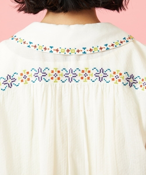 Jocomomola(ホコモモラ)の「Cruzar フラワーインド刺繍ブラウス(シャツ/ブラウス・レディース・ブラック/アイボリー・40)」の14枚目の写真