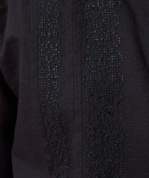 Jocomomola(ホコモモラ)の「Cruzar フラワーインド刺繍ブラウス(シャツ/ブラウス・レディース・ブラック/アイボリー・40)」の12枚目の写真