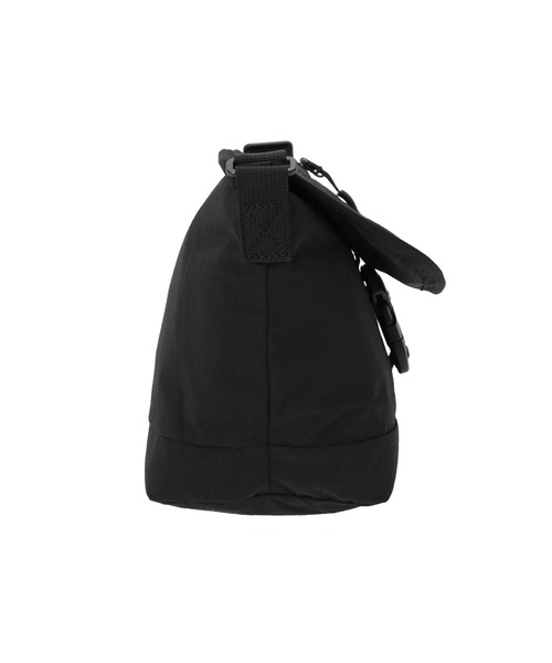 Manhattan Portage（マンハッタンポーテージ）の「NYLON MESSENGER BAG (XXS) FZP RIPSTOP TASLAN CCC（メッセンジャーバッグ・メンズ・ブラック・X-SMALL）」の3枚目の写真