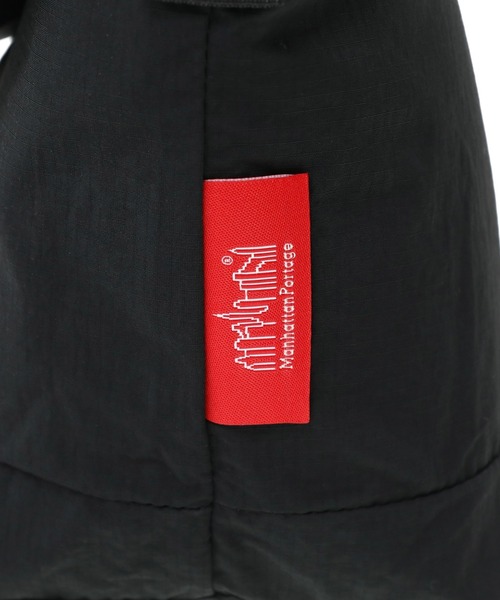 Manhattan Portage（マンハッタンポーテージ）の「NYLON MESSENGER BAG (XXS) FZP RIPSTOP TASLAN CCC（メッセンジャーバッグ・メンズ・ブラック・X-SMALL）」の10枚目の写真