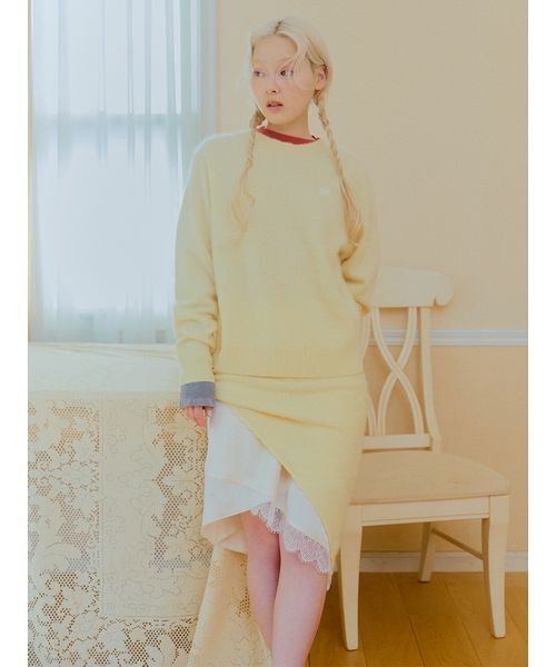 FURFUR(ファーファー)の「ウールミンクロゴ刺繍クルーネックニット(ニット/セーター・レディース・チャコールグレー/イエロー/サックスブルー/オフホワイト・F)」の9枚目の写真