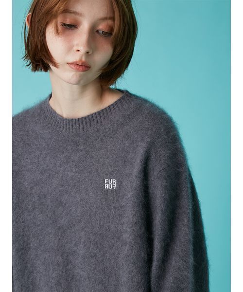 FURFUR(ファーファー)の「ウールミンクロゴ刺繍クルーネックニット(ニット/セーター・レディース・チャコールグレー/イエロー/サックスブルー/オフホワイト・F)」の20枚目の写真
