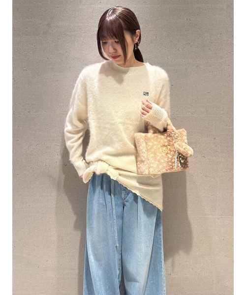 FURFUR(ファーファー)の「ウールミンクロゴ刺繍クルーネックニット(ニット/セーター・レディース・チャコールグレー/イエロー/サックスブルー/オフホワイト・F)」の22枚目の写真
