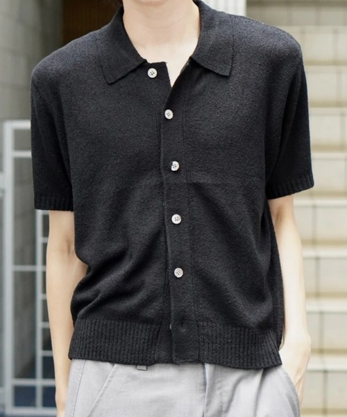 Chikashitsu +(チカシツプラス)の「【Chikashitsu +】boucle knit polo cardigan (2color) / 【チカシツプラス】ブークレ半袖サマーニットポロカーディガン(カーディガン/ボレロ・メンズ・スカイブルー/ブラック・M)」の1枚目の写真