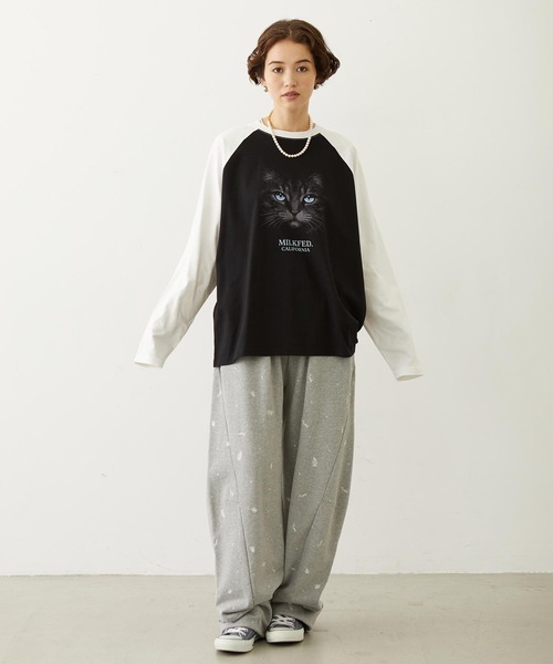 MILKFED.（ミルクフェド）の「EMBROIDERED ROSE SWEAT WIDE PANTS（スウェットパンツ・レディース・オートミール/ネイビー/アッシュ・ONE SIZE）」の22枚目の写真