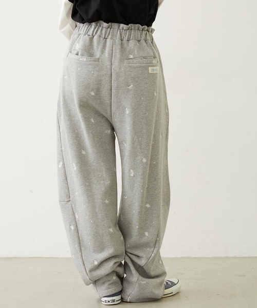 MILKFED.（ミルクフェド）の「EMBROIDERED ROSE SWEAT WIDE PANTS（スウェットパンツ・レディース・オートミール/ネイビー/アッシュ・ONE SIZE）」の20枚目の写真