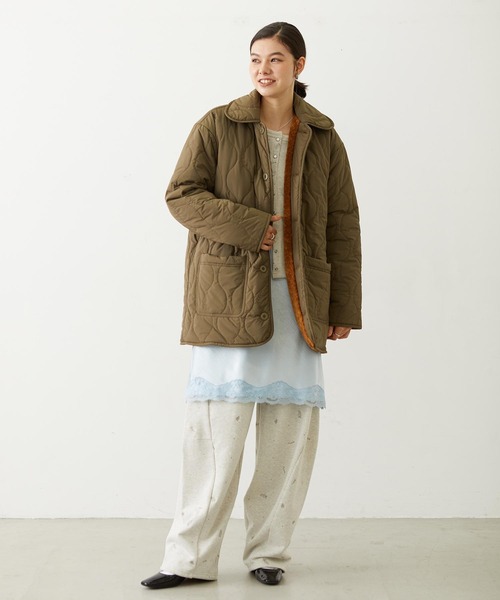 MILKFED.（ミルクフェド）の「EMBROIDERED ROSE SWEAT WIDE PANTS（スウェットパンツ・レディース・オートミール/ネイビー/アッシュ・ONE SIZE）」の13枚目の写真