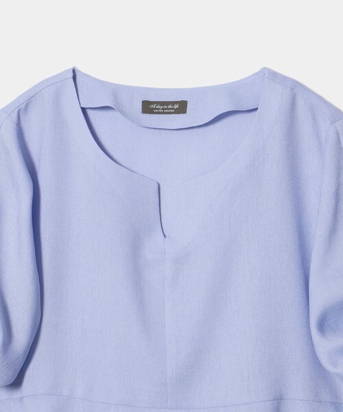 A DAY IN THE LIFE UNITED ARROWS(アデイインザライフユナイテッドアローズ)の「ツイル ペプラム ツイストスリーブブラウス 2 <A DAY IN THE LIFE>(シャツ/ブラウス・レディース・その他1/ライトブルー/ネイビー・FREE)」の11枚目の写真