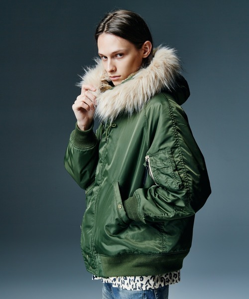 glamb(グラム)の「Luxe Flight Jacket / リュクスフライトジャケット(ミリタリージャケット・メンズ・ワイン/ブラック/カーキ・S/M/L)」の11枚目の写真