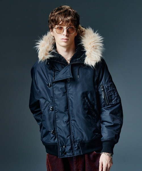 glamb(グラム)の「Luxe Flight Jacket / リュクスフライトジャケット(ミリタリージャケット・メンズ・ワイン/ブラック/カーキ・S/M/L)」の13枚目の写真