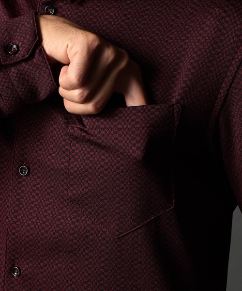 NICOLE CLUB FOR MEN(ニコルクラブフォーメン)の「ジオメトリックスタンドボタンダウンシャツ(シャツ/ブラウス・メンズ・ブラック系/ボルドー/ホワイト系/ネイビー系・MEDIUM/LARGE/X-LARGE)」の6枚目の写真