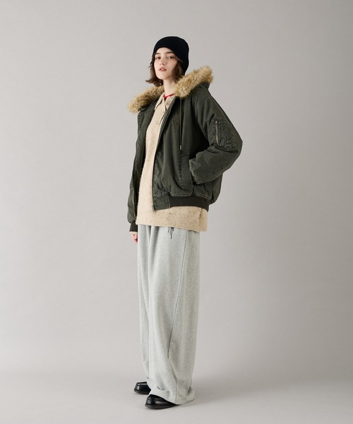 ONCILY(オンシェリー)の「HEART LOGO DUCK FAUX-FUR BLOUSON / ハートロゴダックフェイクファーブルゾン(ブルゾン・メンズ・ブラック/ブラウン/ベージュ/カーキ・SMALL/MEDIUM/LARGE)」の21枚目の写真
