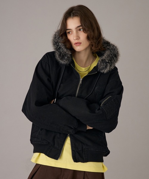 ONCILY(オンシェリー)の「HEART LOGO DUCK FAUX-FUR BLOUSON / ハートロゴダックフェイクファーブルゾン(ブルゾン・メンズ・ブラック/ブラウン/ベージュ/カーキ・SMALL/MEDIUM/LARGE)」の14枚目の写真