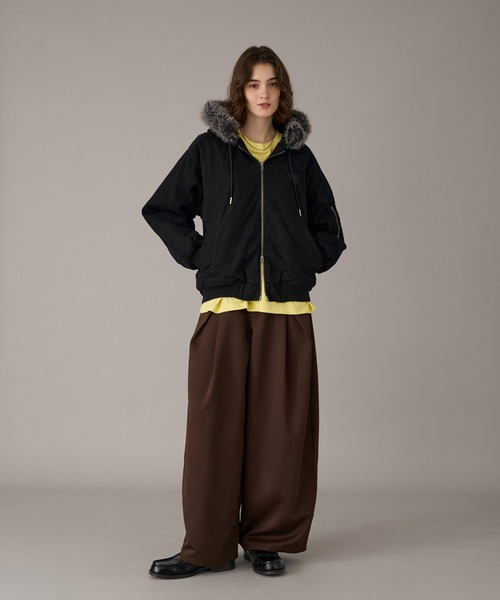 ONCILY(オンシェリー)の「HEART LOGO DUCK FAUX-FUR BLOUSON / ハートロゴダックフェイクファーブルゾン(ブルゾン・メンズ・ブラック/ブラウン/ベージュ/カーキ・SMALL/MEDIUM/LARGE)」の17枚目の写真