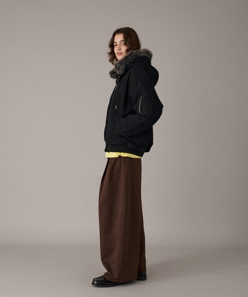 ONCILY(オンシェリー)の「HEART LOGO DUCK FAUX-FUR BLOUSON / ハートロゴダックフェイクファーブルゾン(ブルゾン・メンズ・ブラック/ブラウン/ベージュ/カーキ・SMALL/MEDIUM/LARGE)」の18枚目の写真
