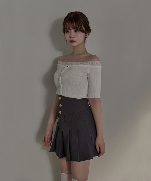 M DOLLY(エムドリー)の「Solene gold button pleats skirt / ソレーヌゴールドボタンプリーツスカート(スカート・レディース・グレー/ブラウン・M/S)」の8枚目の写真