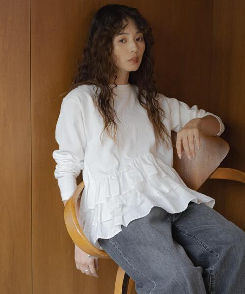 URBAN RESEARCH Sonny Label(アーバンリサーチサニーレーベル)の「『WEB限定』ペプラムチュールフリルカットソー(Tシャツ/カットソー・レディース・オフホワイト/チャコールグレー/ブラック・FREE)」の2枚目の写真