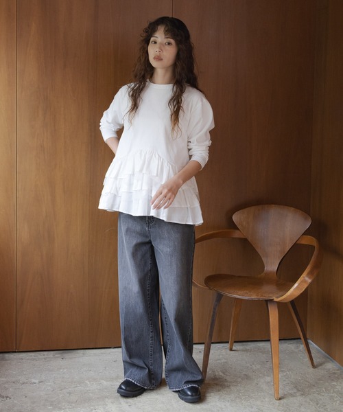 URBAN RESEARCH Sonny Label(アーバンリサーチサニーレーベル)の「『WEB限定』ペプラムチュールフリルカットソー(Tシャツ/カットソー・レディース・オフホワイト/チャコールグレー/ブラック・FREE)」の10枚目の写真