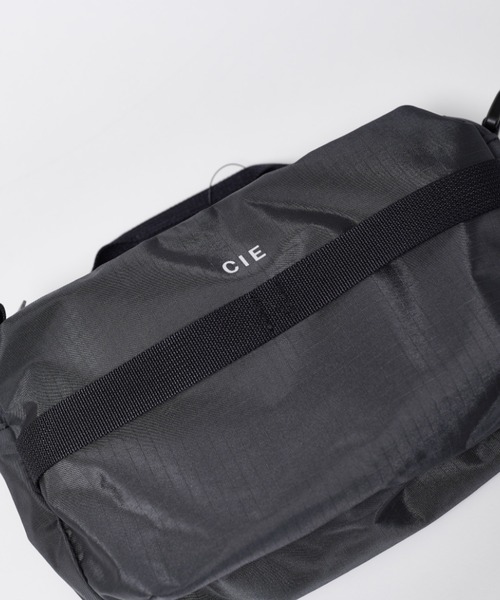 CIE（シー）の「【CIE】GRID0 MINI SHOULDER BAG（ショルダーバッグ・メンズ・ブラック・FREE）」の7枚目の写真
