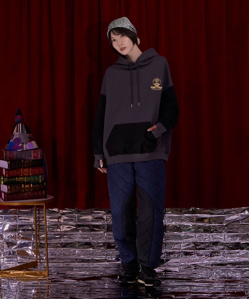 Nora Lily(ノラリリー)の「【Nora Lily】College Logo Bi Pullover Hoodie(パーカー・レディース・ダークグレー/カーキ/ブルー・FREE)」の7枚目の写真