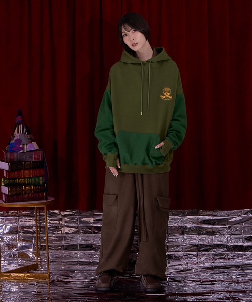 Nora Lily(ノラリリー)の「【Nora Lily】College Logo Bi Pullover Hoodie(パーカー・レディース・ダークグレー/カーキ/ブルー・FREE)」の17枚目の写真