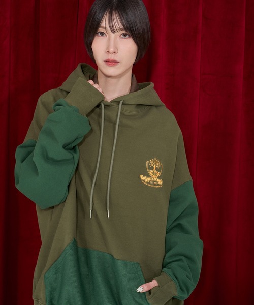 Nora Lily(ノラリリー)の「【Nora Lily】College Logo Bi Pullover Hoodie(パーカー・レディース・ダークグレー/カーキ/ブルー・FREE)」の12枚目の写真