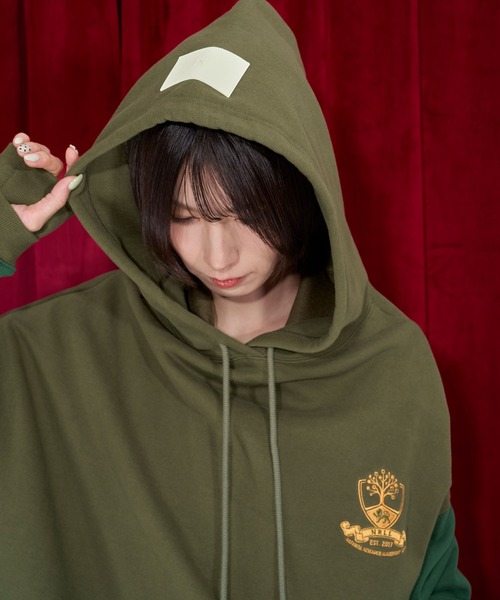 Nora Lily(ノラリリー)の「【Nora Lily】College Logo Bi Pullover Hoodie(パーカー・レディース・ダークグレー/カーキ/ブルー・FREE)」の16枚目の写真