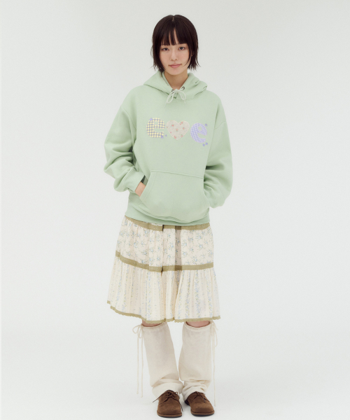 ambler(エムブラー)の「CHECK FLOWER アップリケ グラフィック フード付きTシャツ AHP1306 (ライトグリーン)(パーカー・レディース・その他・M/S/L)」の2枚目の写真