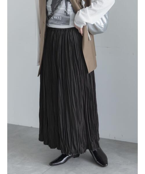 Te chichi(テチチ)の「サテンランダムプリーツロングスカート(スカート・レディース・ブラウン/グリーン/ブラック・F)」の1枚目の写真
