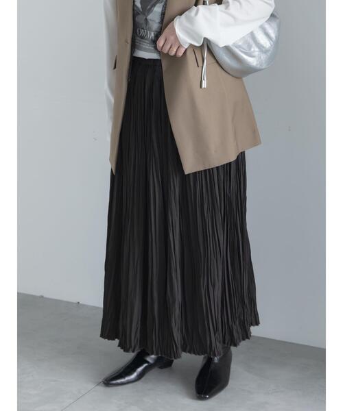 Te chichi(テチチ)の「サテンランダムプリーツロングスカート(スカート・レディース・ブラウン/グリーン/ブラック・F)」の21枚目の写真