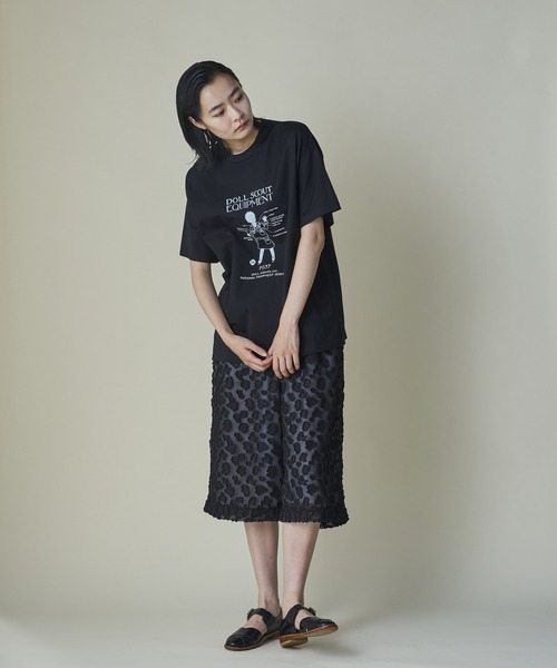 mintdesigns(ミントデザインズ)の「Doll Scout Equipment T-Shirt(Tシャツ/カットソー・レディース・ホワイト/ブラック・2/5)」の7枚目の写真