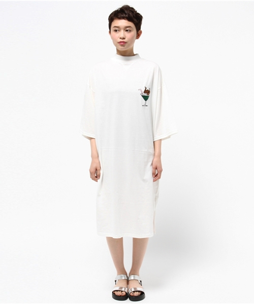 PUNYUS（プニュズ）の「FUGUハイネックTワンピ（ワンピース・レディース・ライトピンク/ブラック/ホワイト/ブルー・3/4）」の5枚目の写真