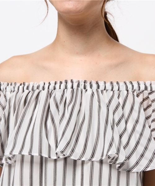 mysty woman(ミスティウーマン)の「シフォンストライプ柄オフショルバルーンブラウス(シャツ/ブラウス・レディース・ブラック系その他/グレー系その他/ブラウン系その他・FREE)」の7枚目の写真