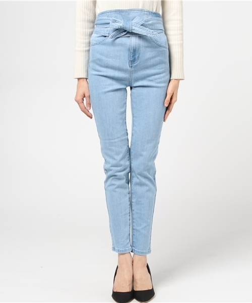 mysty woman（ミスティウーマン）の「ストレッチデニムサッシュベルト付きスキニーデニム（デニムパンツ・レディース・ネイビー/サックスブルー/ブルー・SMALL/MEDIUM）」の4枚目の写真