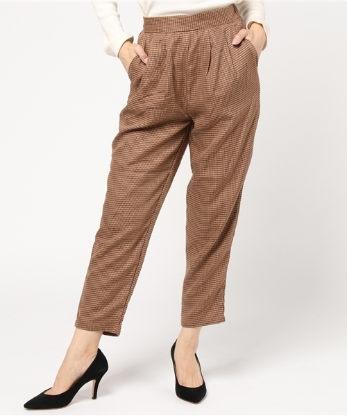 Samansa Mos2 blue(サマンサモスモスブルー)の「柄アソートテーパードパンツ(その他パンツ・レディース・ブラック/ブラウン/ベージュ/グレー・LARGE/MEDIUM)」の4枚目の写真