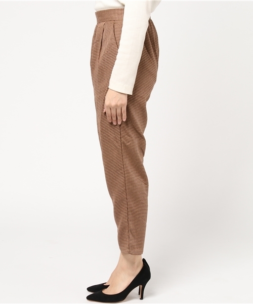 Samansa Mos2 blue(サマンサモスモスブルー)の「柄アソートテーパードパンツ(その他パンツ・レディース・ブラック/ブラウン/ベージュ/グレー・LARGE/MEDIUM)」の7枚目の写真