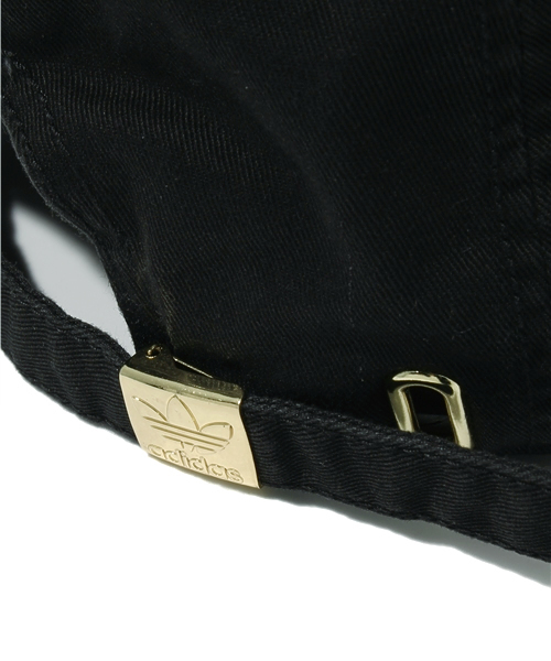 adidas Originals(アディダスオリジナルス)の「男女兼用 ADICOLOR CAP アディカラー キャップ サイズ調整可能(キャップ・メンズ・ブラック/レッド・ONE SIZE)」の6枚目の写真