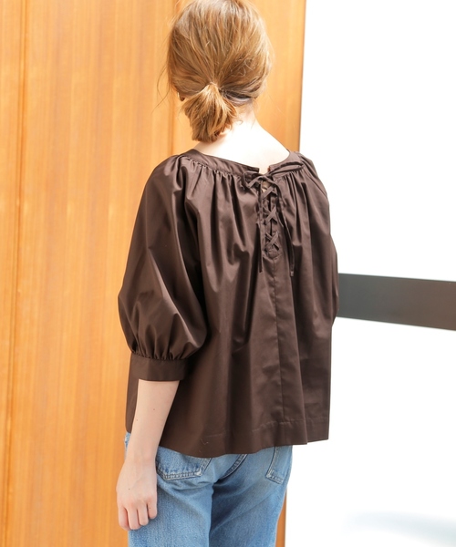 Tiara（ティアラ）の「ゆるネックバックレースアップブラウス（シャツ/ブラウス・レディース・ブラック/ベージュ/ブラウン・FREE）」の2枚目の写真