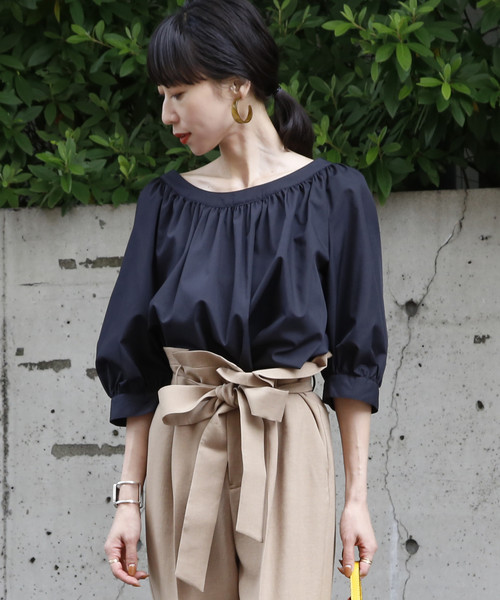 Tiara（ティアラ）の「ゆるネックバックレースアップブラウス（シャツ/ブラウス・レディース・ブラック/ベージュ/ブラウン・FREE）」の14枚目の写真