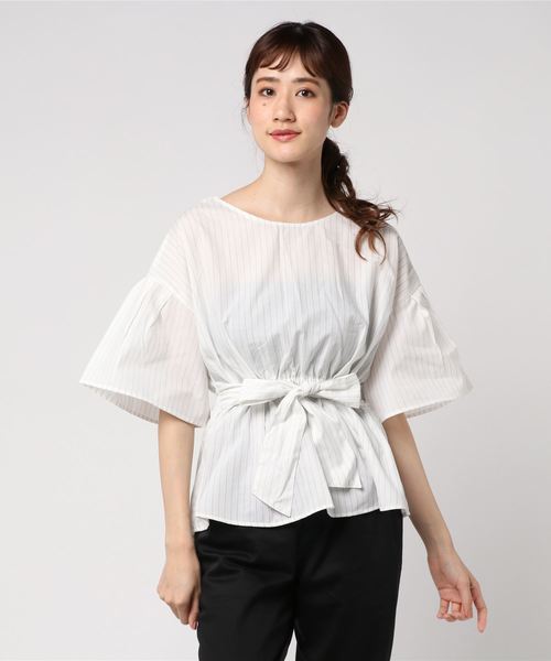 earth music&ecology(アースミュージックアンドエコロジー)の「・ウエストリボンペプラムブラウス ●(シャツ/ブラウス・レディース・ダークグリーン/ネイビー/オフホワイト/ストライプ・FREE)」の4枚目の写真