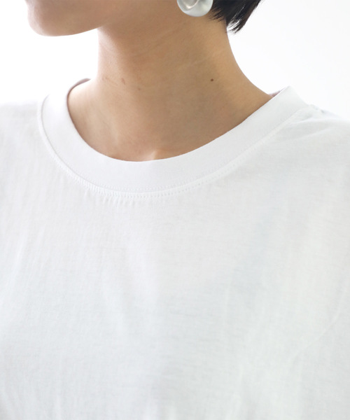 classicalelf(クラシカルエルフ)の「ミドル丈無地クルーネックビッグシルエットTシャツ(半袖)(Tシャツ/カットソー・レディース・ホワイト/ブラック/杢グレー・MEDIUM/LARGE/X-LARGE)」の5枚目の写真