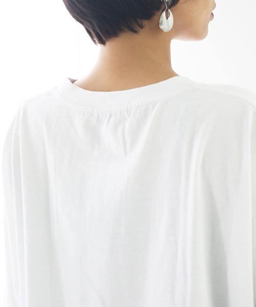 classicalelf(クラシカルエルフ)の「ミドル丈無地クルーネックビッグシルエットTシャツ(半袖)(Tシャツ/カットソー・レディース・ホワイト/ブラック/杢グレー・MEDIUM/LARGE/X-LARGE)」の7枚目の写真