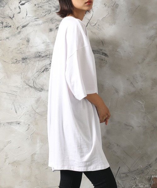 classicalelf(クラシカルエルフ)の「ミドル丈無地クルーネックビッグシルエットTシャツ(半袖)(Tシャツ/カットソー・レディース・ホワイト/ブラック/杢グレー・MEDIUM/LARGE/X-LARGE)」の13枚目の写真