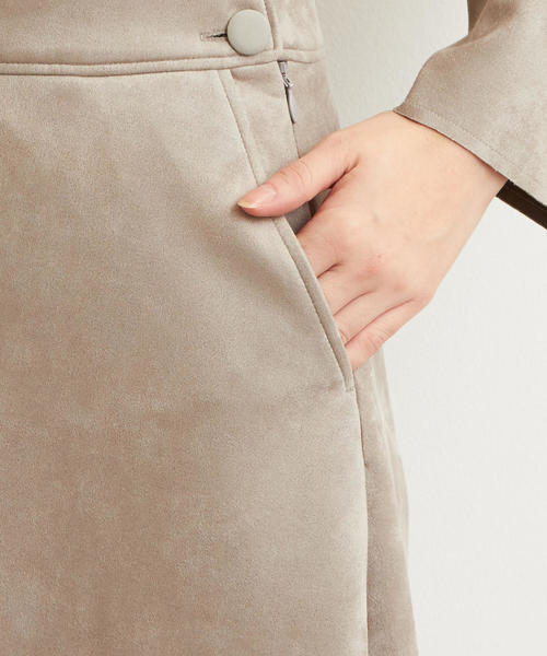 green label relaxing（グリーンレーベルリラクシング）の「KFC スエードライク スカート ◆（スカート・レディース・ベージュ/ネイビー/ブラウン・38/36）」の9枚目の写真