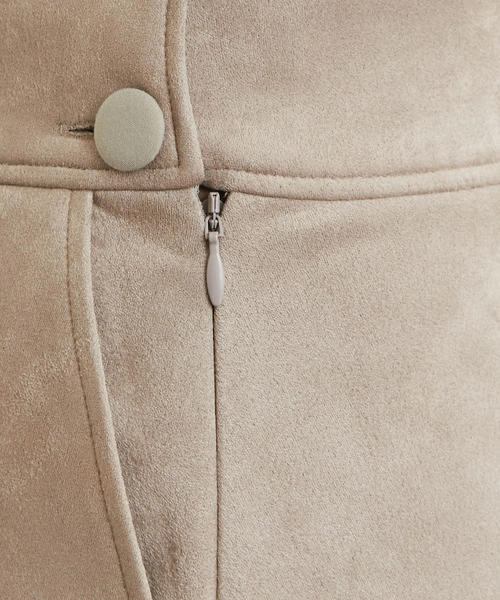 green label relaxing（グリーンレーベルリラクシング）の「KFC スエードライク スカート ◆（スカート・レディース・ベージュ/ネイビー/ブラウン・38/36）」の12枚目の写真