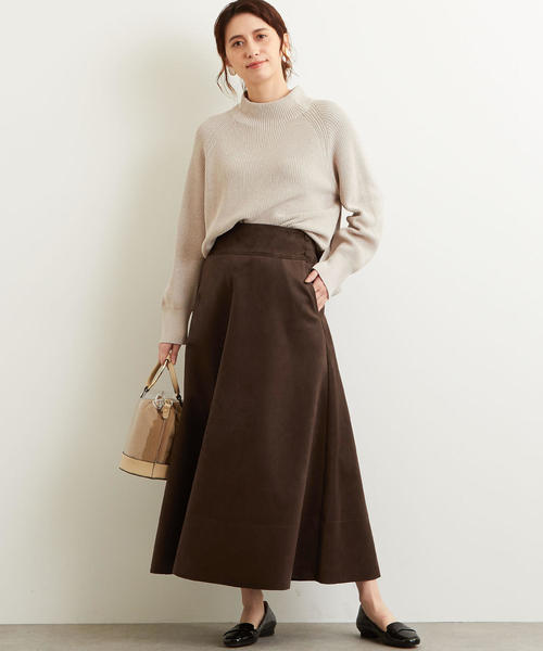 green label relaxing（グリーンレーベルリラクシング）の「KFC スエードライク スカート ◆（スカート・レディース・ベージュ/ネイビー/ブラウン・38/36）」の13枚目の写真