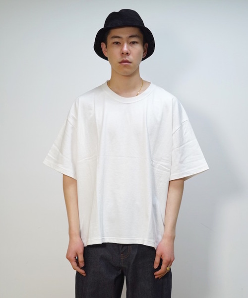 KAIKO（カイコー）の「KAIKO OBLONG T-SHIRT BUG（Tシャツ/カットソー・メンズ・ホワイト/チャコールグレー/ライトグレー/ライトパープル/レッド・S/M/L）」の3枚目の写真