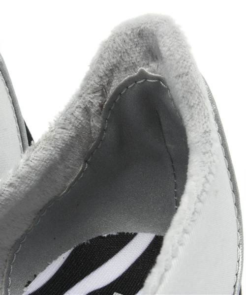 PUMA(プーマ)の「サバデラ 2 シークイン ZB (WOMEN)(パンプス・レディース・ゼブラ・24.5cm/25.5cm/25cm/24cm/22.5cm/23cm/23.5cm/22cm)」の6枚目の写真