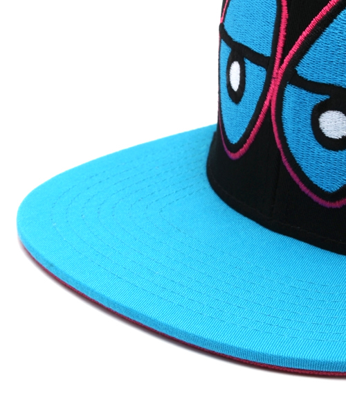 BEAMS(ビームス)の「KROOKED / EYES SNAP BACK(キャップ・メンズ・ブラック/パープル・ONE SIZE)」の7枚目の写真