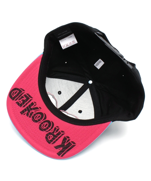 BEAMS(ビームス)の「KROOKED / EYES SNAP BACK(キャップ・メンズ・ブラック/パープル・ONE SIZE)」の8枚目の写真